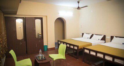 Navagraha Homestay Room Type - Luxury Four Bed Room