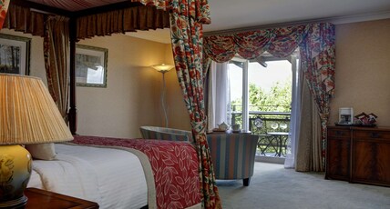Swindon Blunsdon House Hotel, BW Premier Collection Room Type - 1 Double Bed, Non-Smoking, Executive Room, Balcony, Country View, Four-Poster Bed Swindon Blunsdon House Hotel, BW Premier Collection Room Type - 1 Double Bed, Non-Smoking, Executive Room, Balcony, Country View, Four-Poster Bed