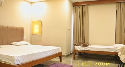 Devraha Baba Seva Ashram Room Type - Super Deluxe Triple Room