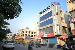 FabHotel Relax Inn