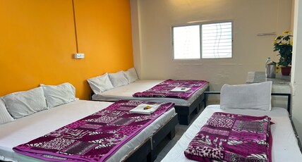 Hotel Mahakal Vishram Room Type - Six Bed  AC