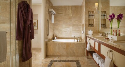 Conrad Macao Cotai Central Room Type - TWO QUEENS JUNIOR SUITE