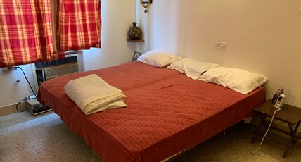 Mighty Mint Homes (Madeleine Court) Room Type - Standard AC Room