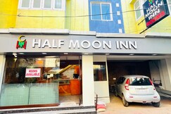 Half Moon Inn