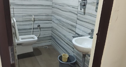 Pawan Park Residency Room Type - Standard Room Non AC Pawan Park Residency Room Type - Standard Room Non AC