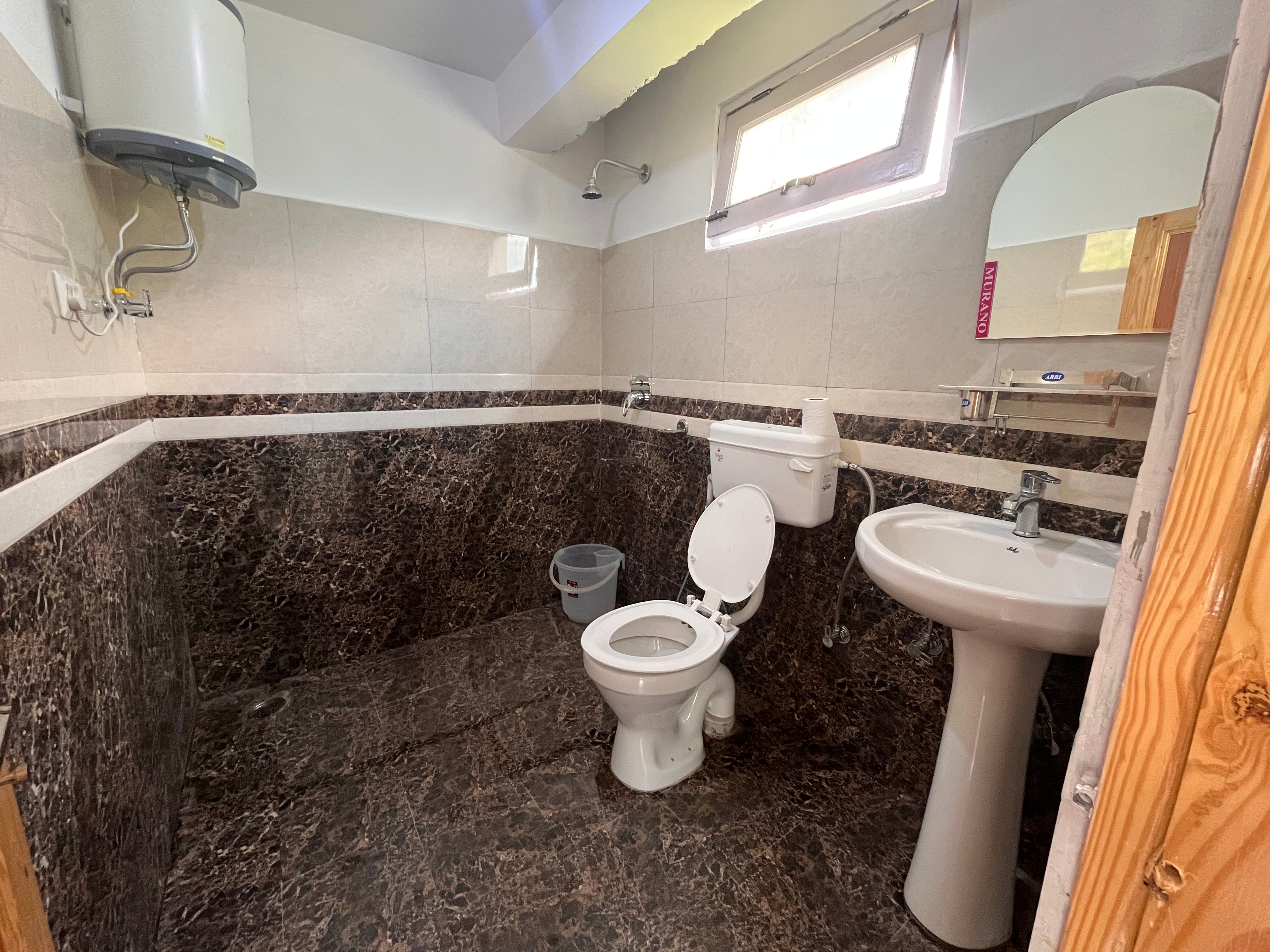 Old Manali Heaven - Tap to explore photos