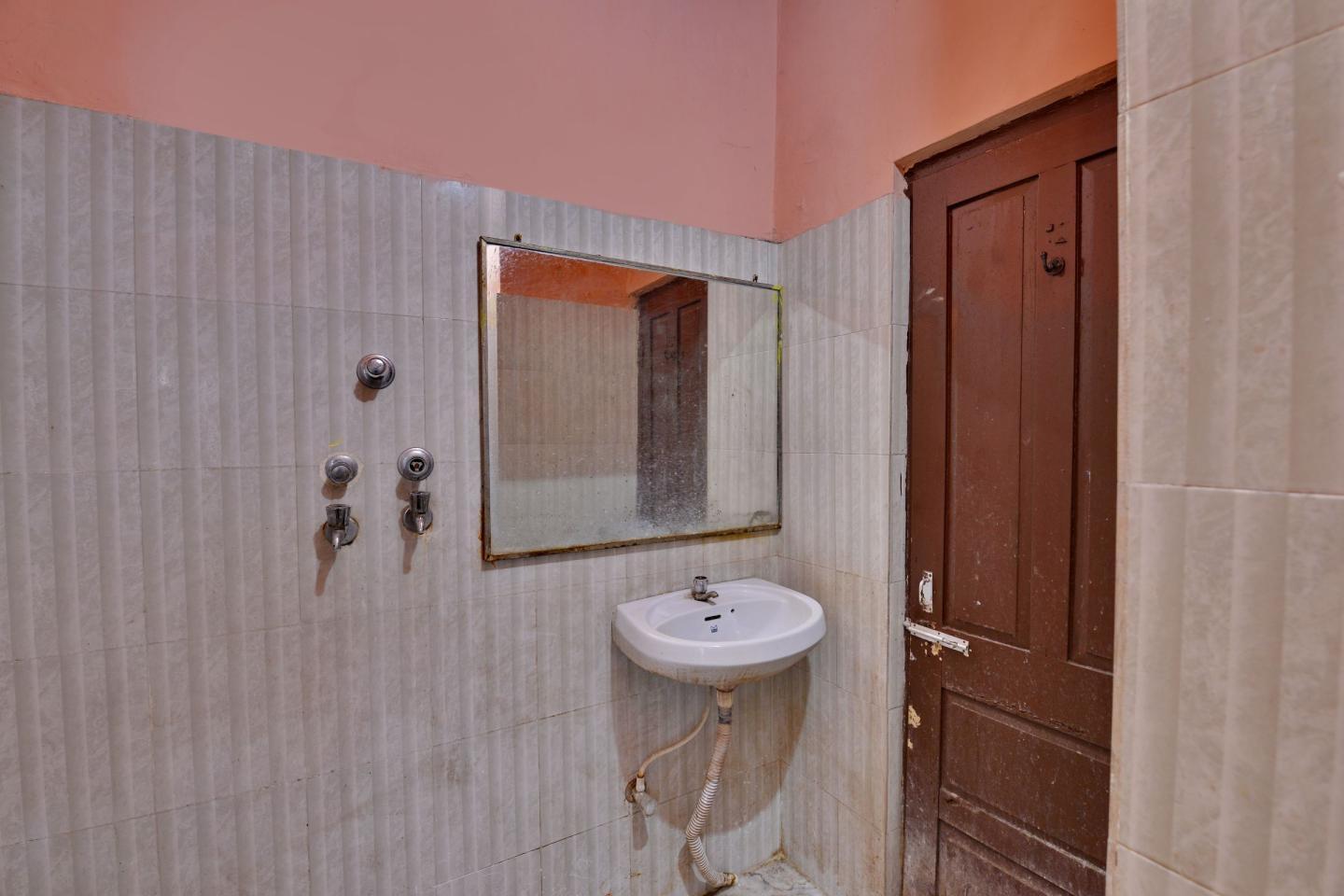 APSARA HOTEL - Tap to explore photos