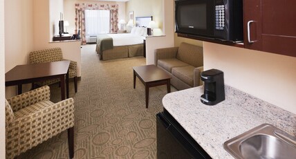 Holiday Inn Express Hotel & Suites Brownfield, an IHG Hotel Room Type - 2 Queen Communication Mobility Accessible Roll Shower Holiday Inn Express Hotel & Suites Brownfield, an IHG Hotel Room Type - 2 Queen Communication Mobility Accessible Roll Shower