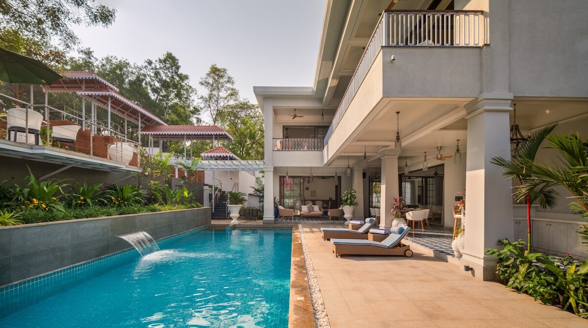 Huge 7BHK Independent Villa 50 ft pool Pvt Gym - Tap to explore photos