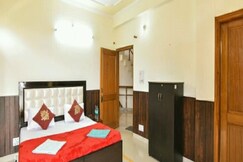 Kasauli Pinegroove Inn | Rooms & Caretaker