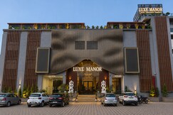 Address of Hotel Luxe Manor Mohali