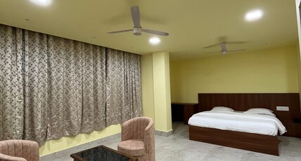 Manab Palace Room Type - Luxury Room With City VIew