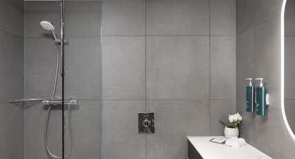 Hilton Dusseldorf Room Type - KING EXECUTIVE PREMIUM