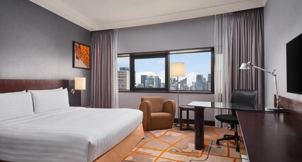 Holiday Inn Singapore Atrium Room Type - 1 Queen Standard City View
