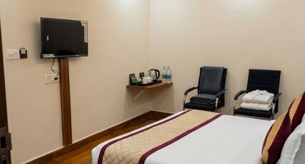 Hotel Sooryavanshi Room Type - Deluxe Room No.7