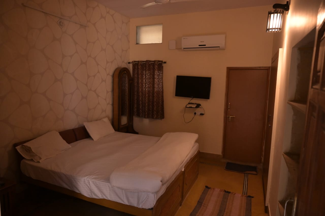 PRIVILON HOTEL - Tap to explore photos