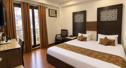 Hotel Sunskar Heights - Karol Bagh Room Type - Compact Room