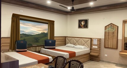 Hotel Highland Room Type - Deluxe Family Room with Breakfast (2 King-Sized Bed)