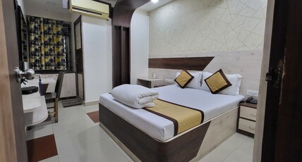 Hotel Satguru  Room Type - Deluxe Room AC