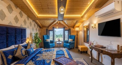 Kashmir Holiday Resort Room Type - Premier Room - Lake and Mountain View