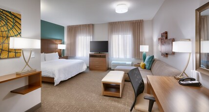 Staybridge Suites Lehi -  Traverse Ridge Center Room Type - 1 Queen Studio Suite Comm Access
