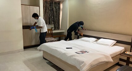 Hotel Anand -1.5km from Jhansi railway station Room Type - Super Deluxe