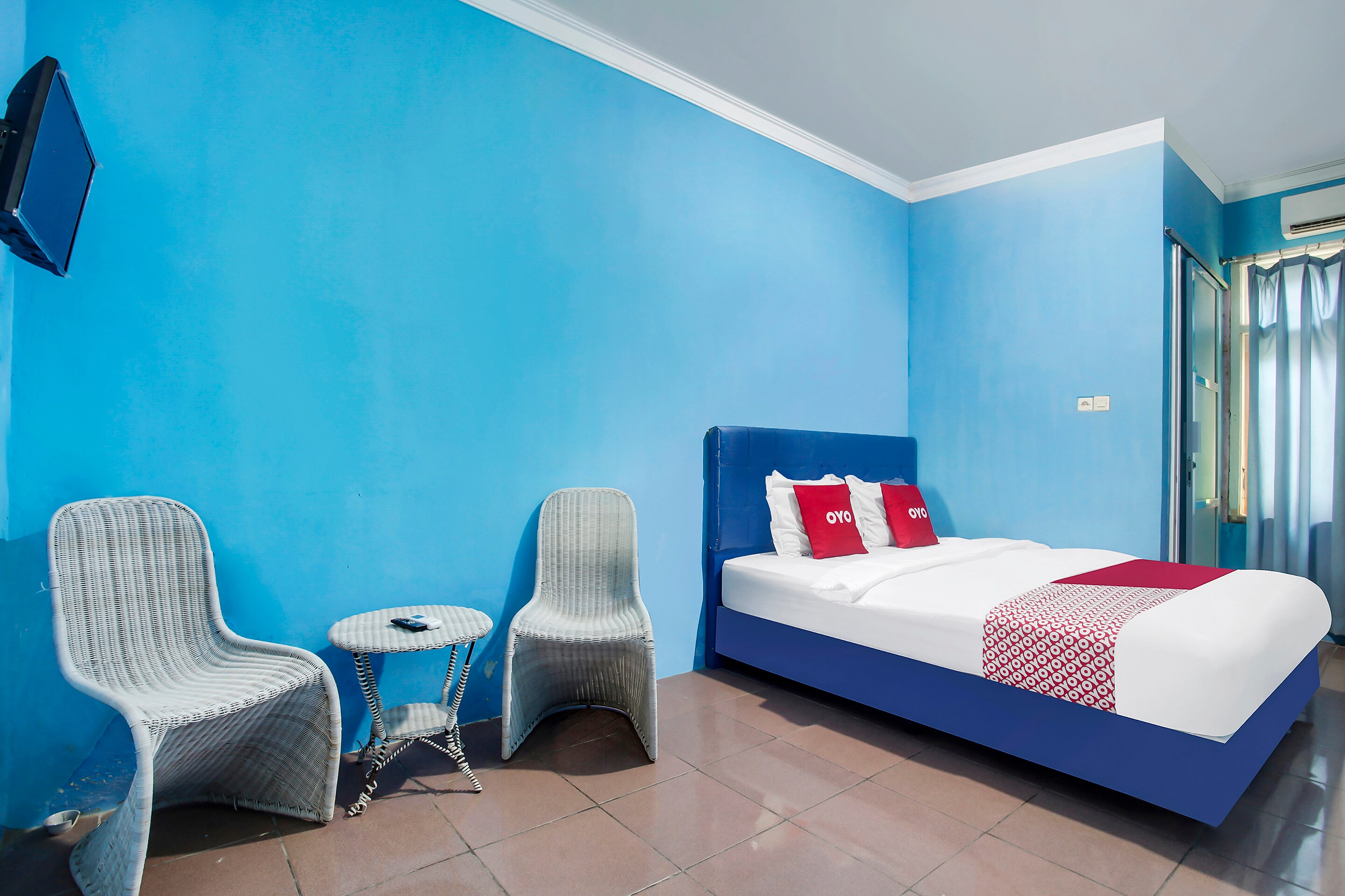 Hotel O Cottage Putra Mutun Beach - Tap to explore photos