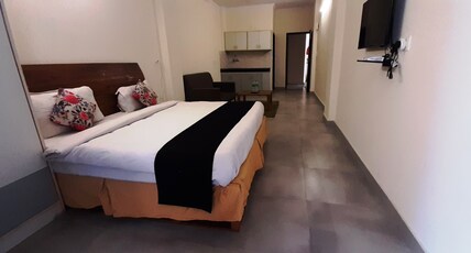 GoBravo Dev Palace & Studio Apartments Room Type - Deluxe Studio with Free Wi-Fi and Balcony