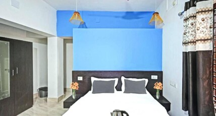 Madison Blue 500M From KIIT Square Room Type - Deluxe Non AC