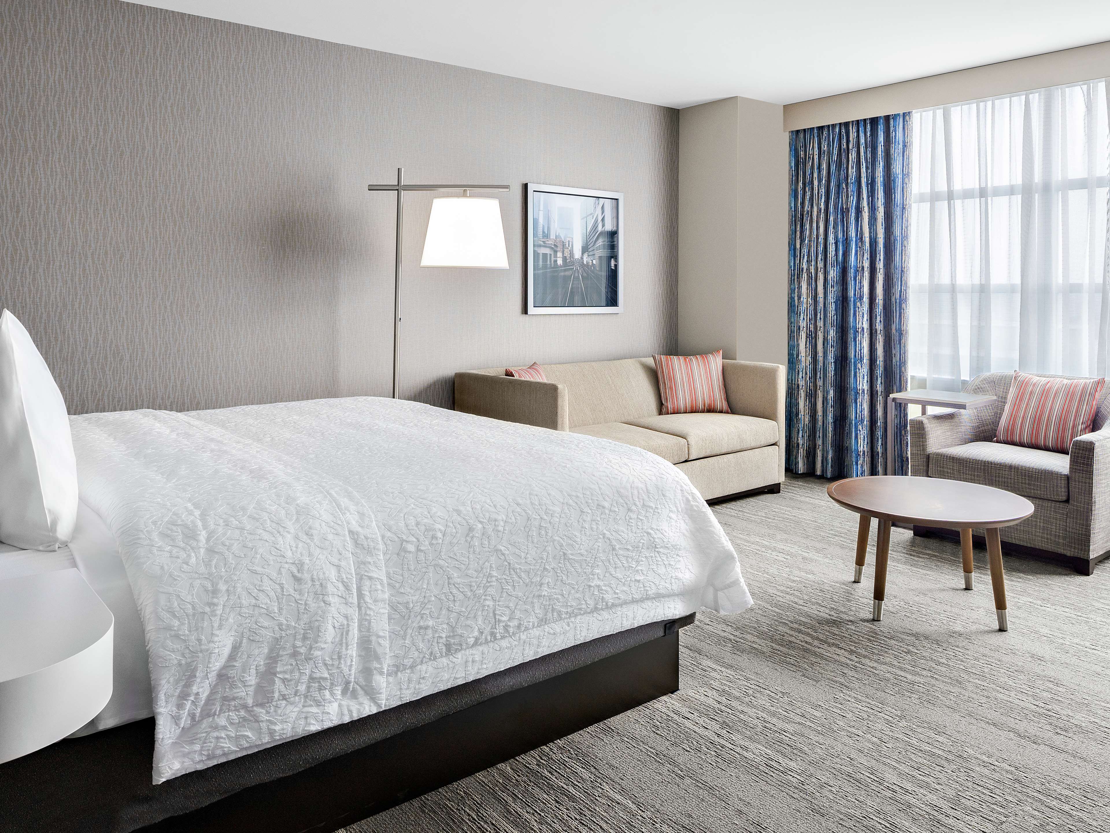 Hampton Inn by Hilton Chicago McCormick Place - Tap to explore photos