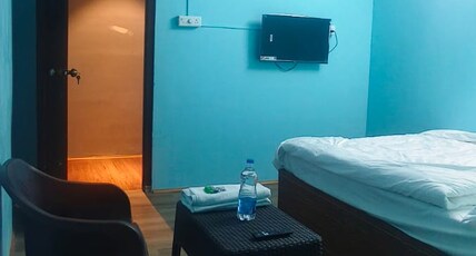 AB Stays Room Type - Deluxe Room - Non Ac