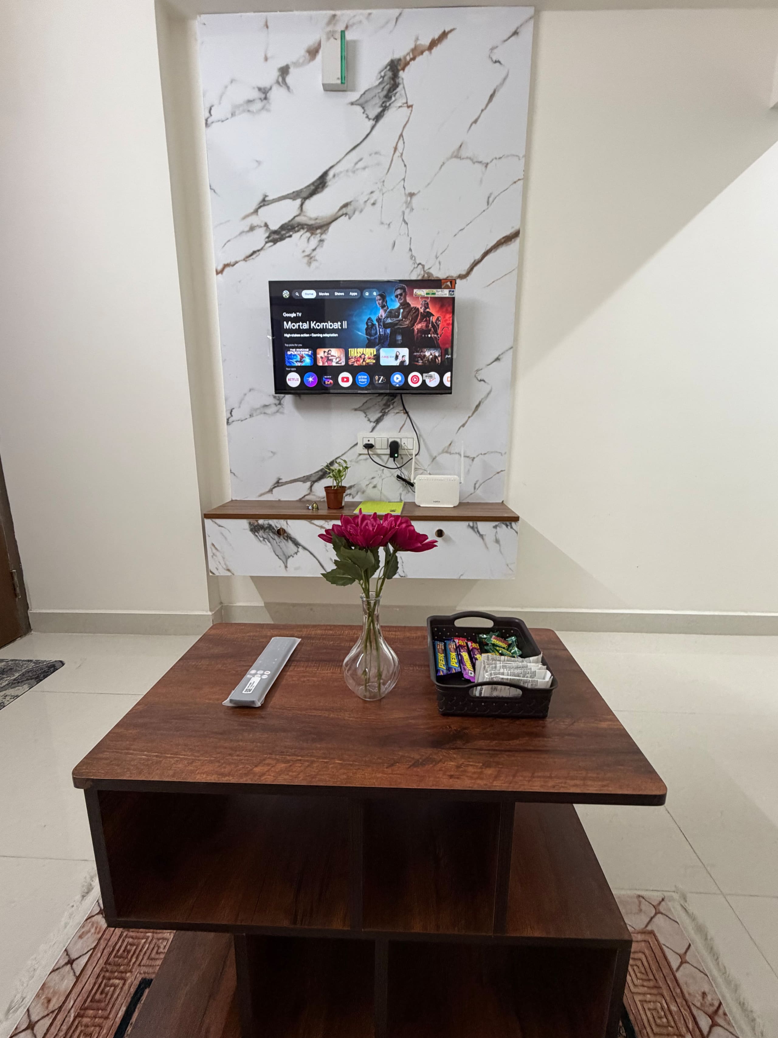 Scuzi stays 1BHK Near Embassy Tech Village - Tap to explore photos