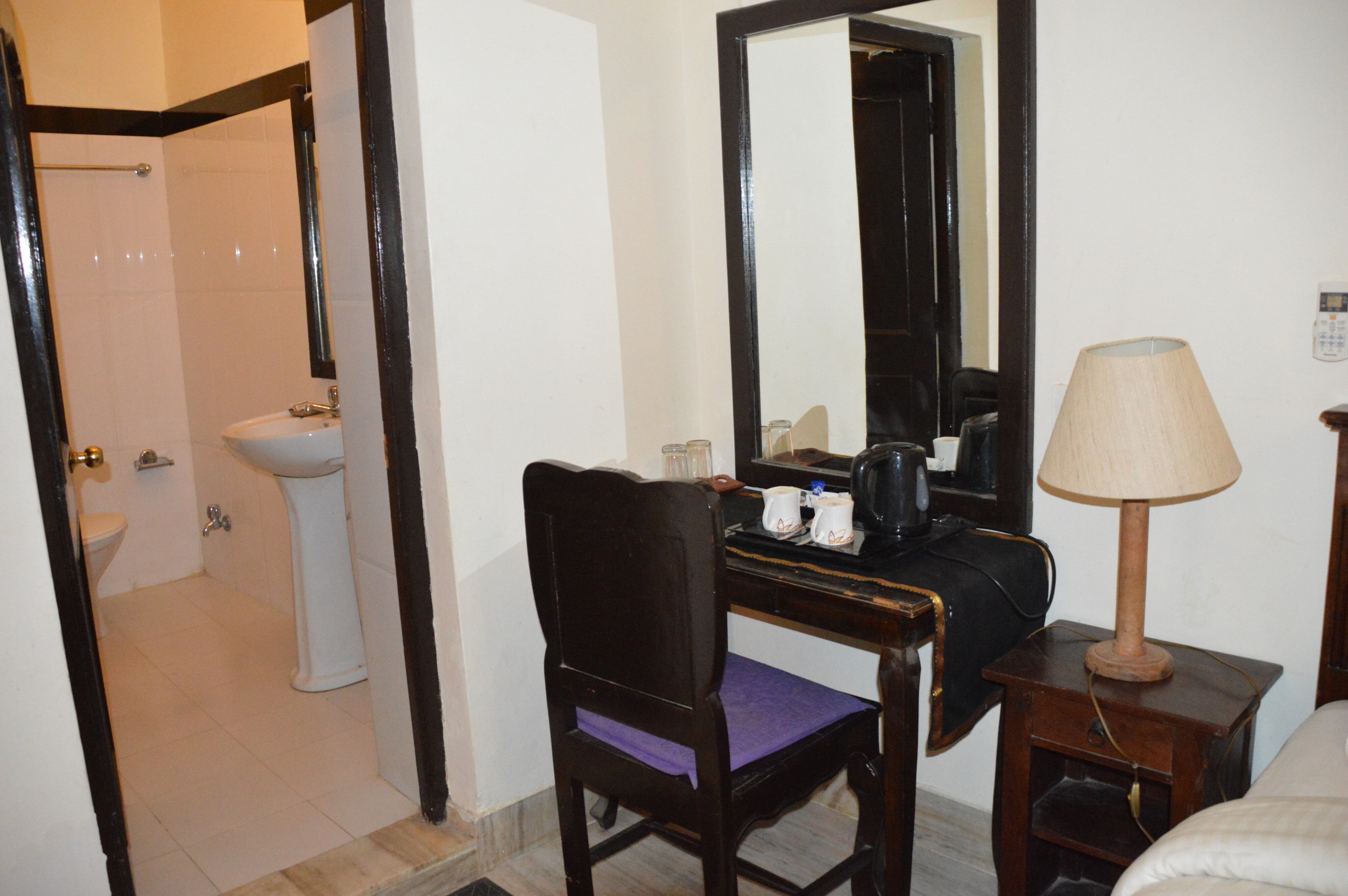 Hotel Shahigarh (Inside Jaisalmer Fort) - Tap to explore photos