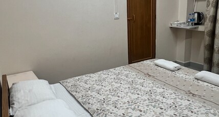 Hotel Dinthar Zara Room Type - MATHEW AC Suite