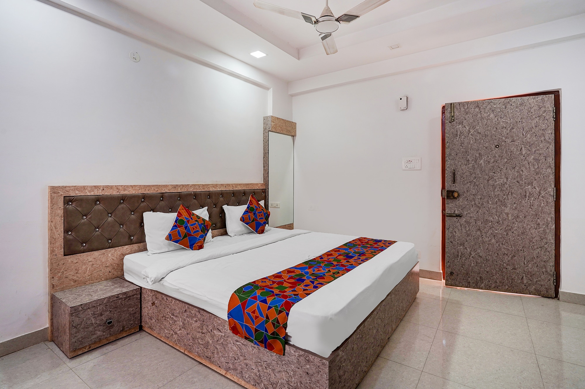 FabHotel Prime IJ Suites - Tap to explore photos