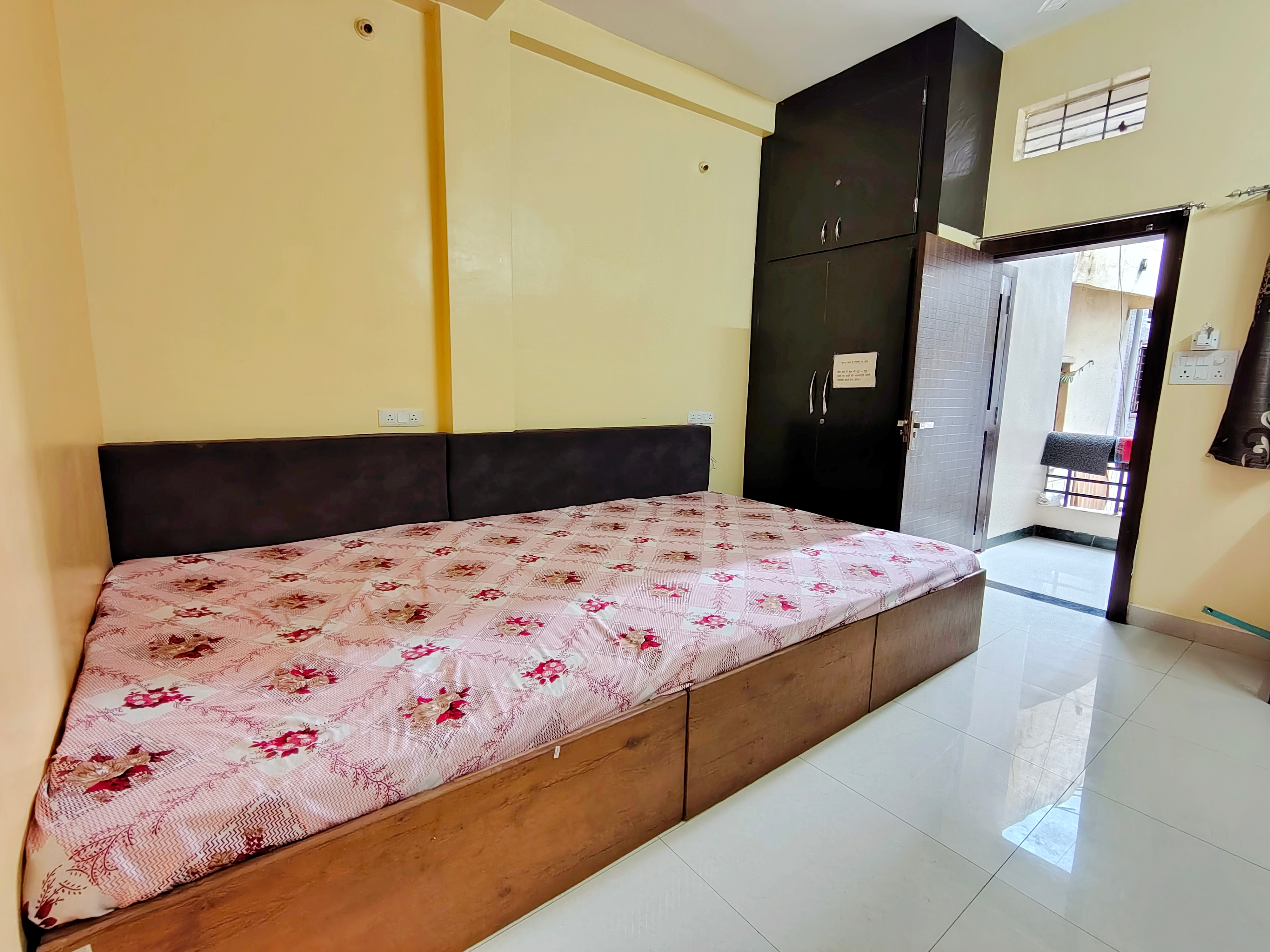 Anand Yatri Grah Home Stay - Tap to explore photos