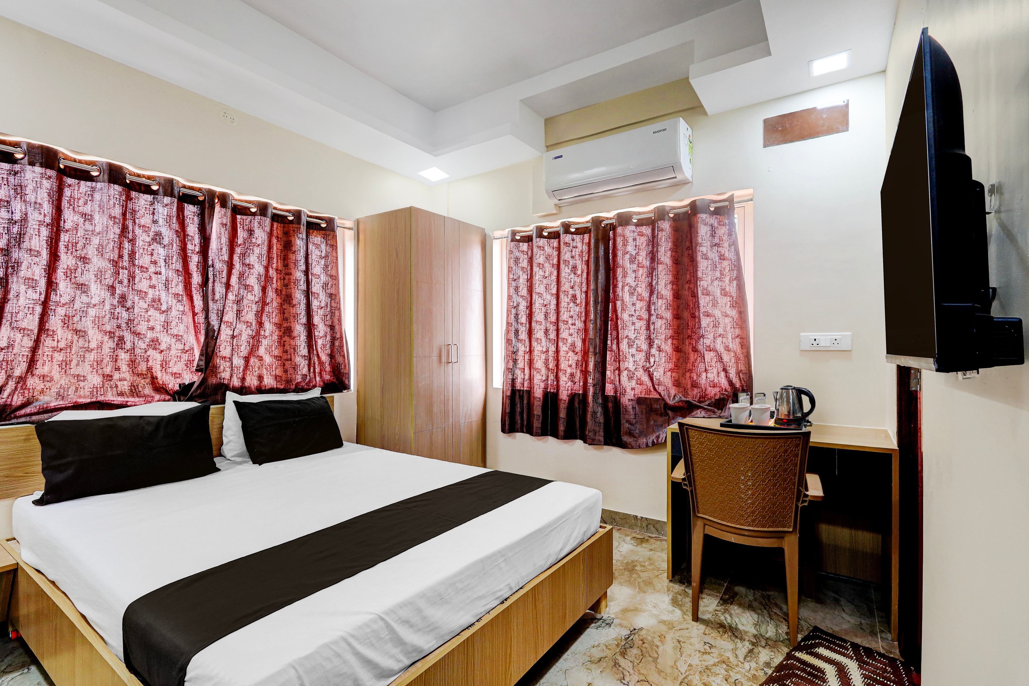 Townhouse IT Chennai Formerly Radha Jayam Residency - Tap to explore photos