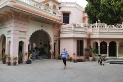 SAVRUPSON HERITAGE HOME