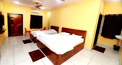 Samrat Residency Room Type - Suite-room for 4 Persons