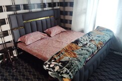 BATOTE HEIGHTS BEAUTIFULL LUXURIOUS HOMESTAY