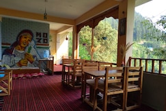 Mozo Inn and Cafe Jibhi