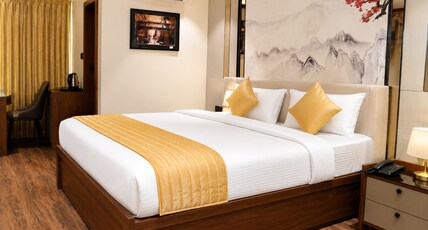 Hotel Elite Executive Lodging Room Type - EXECUTIVE ROOM WITH KING BED