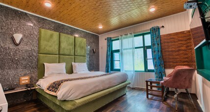 Grand Mala Resort Pahalgam Room Type - Deluxe Room