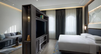 Hyatt Regency Jaipur Mansarovar Room Type - 1 Regency King Bed with Club Access