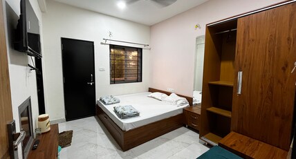 hotel aanandum Room Type - deluxe room non-ac