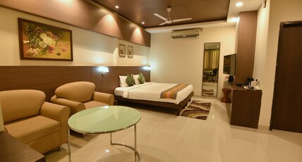 Dibrugarh Club House Room Type - Club Room