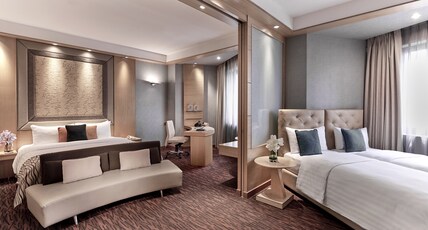 M Hotel Singapore City Centre Room Type - Family Suite with King and Two Single Bed