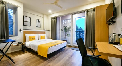 Hotel Banzai Rooms Room Type - Opulent Patio AC