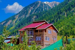 The Benz Hotel and Restaurant Gurez