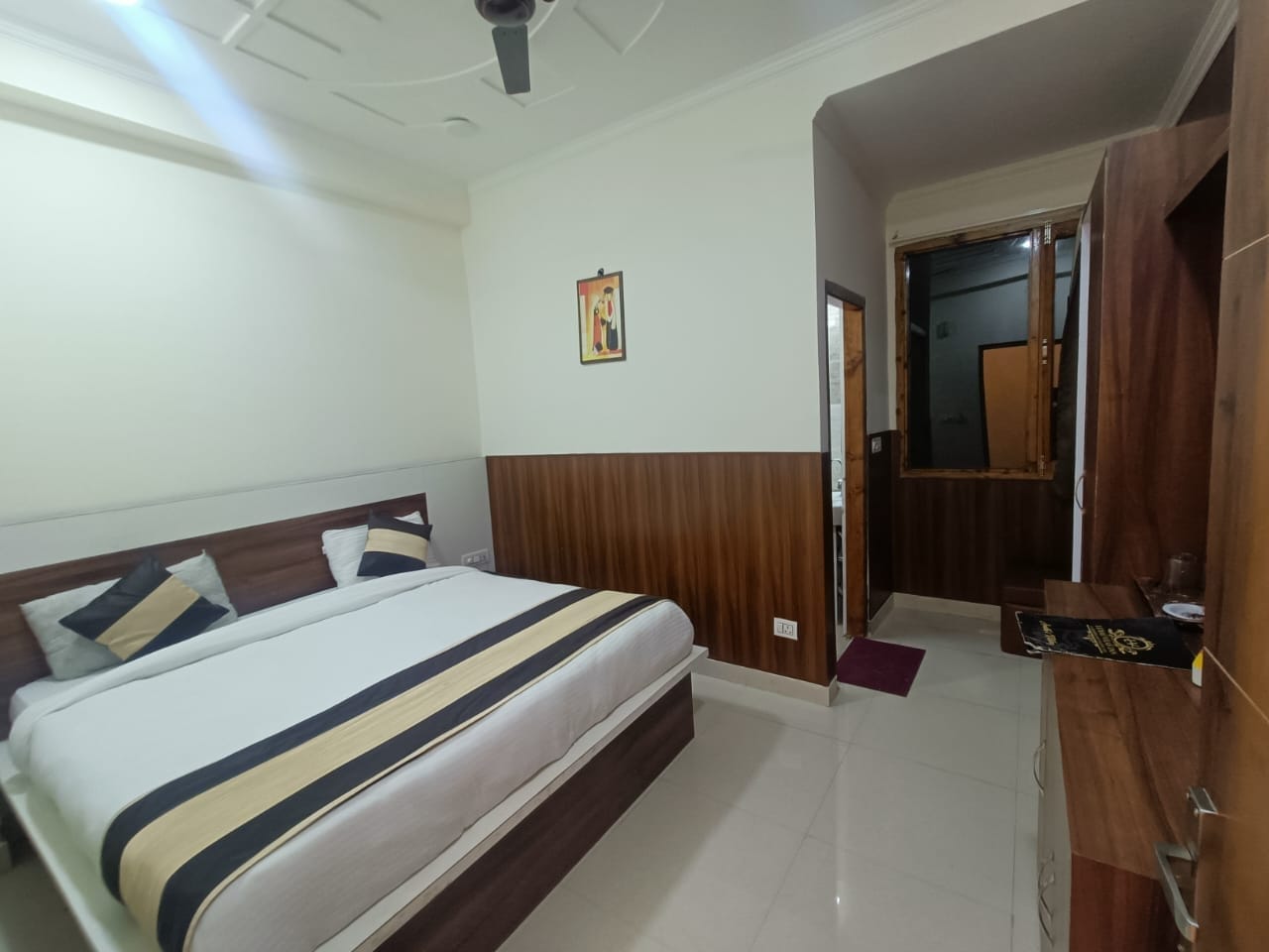 Luxmi Villas Inn - Tap to explore photos